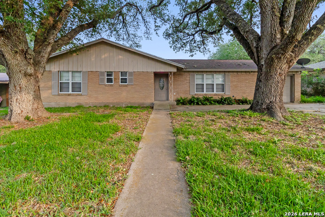 1410 ORIOLE LN