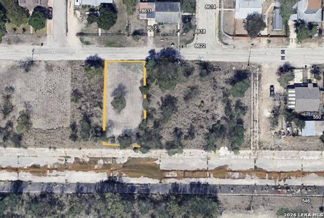 512 E Ansley Property Photo 1