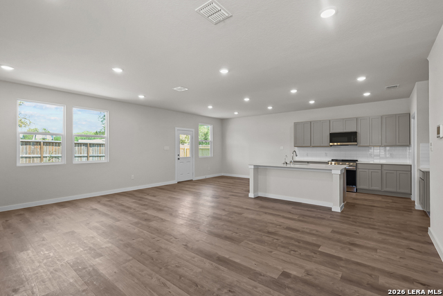 12419 Spike Heights Property Photo 5