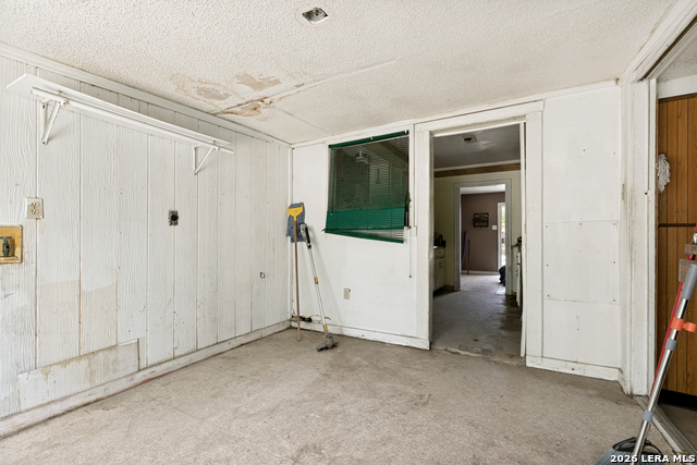 215 W Academy St Property Photo 15