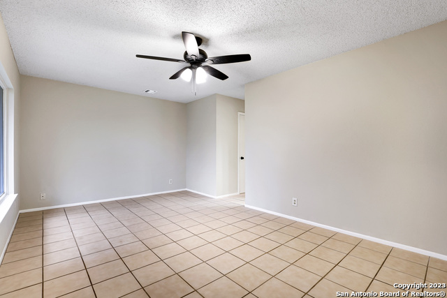 8138 Raritan St Property Photo 16