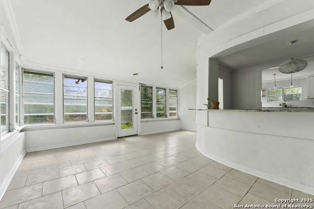 1100 Garraty Rd Property Photo 4