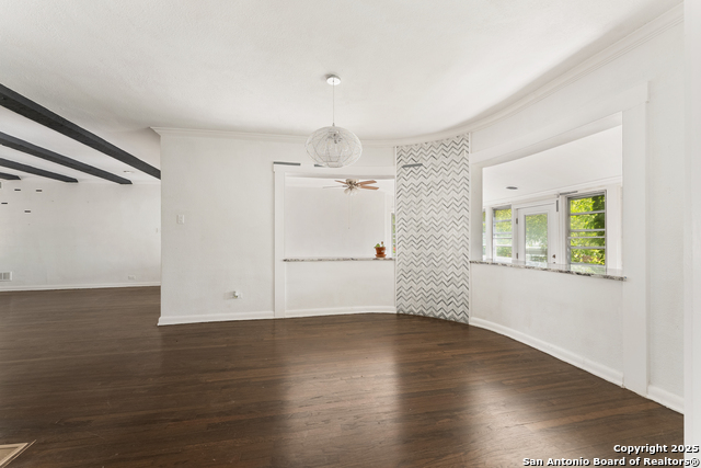 1100 Garraty Rd Property Photo 14