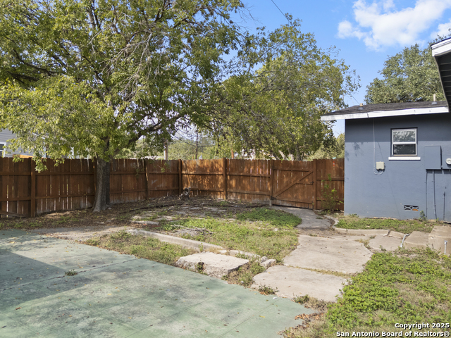 1100 Garraty Rd Property Photo 26