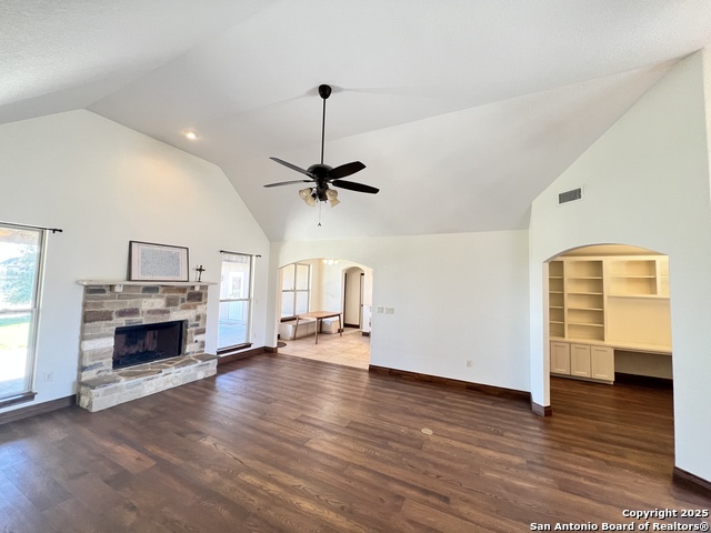 2264 Granada Hls Property Photo 9