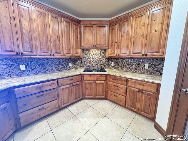 2264 Granada Hls Property Photo 13
