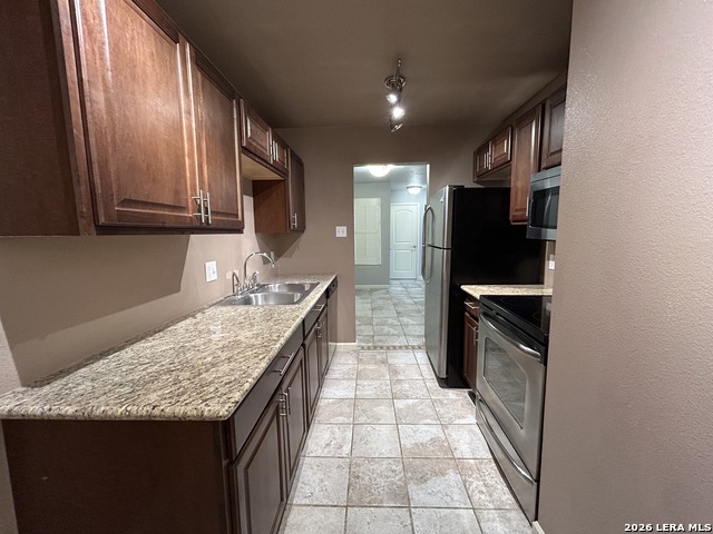 551 Terminal Loop Rd Property Photo 12