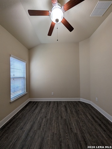 1227 Old Fm 306 Property Photo 18