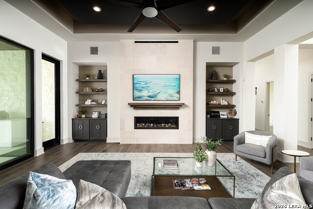 3728 Clubs Dr Property Photo 10