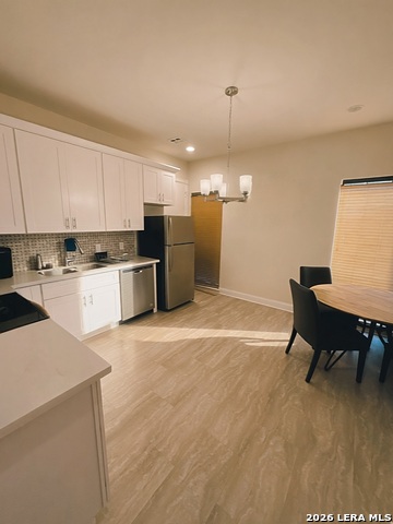 7711 Broadway Property Photo 4