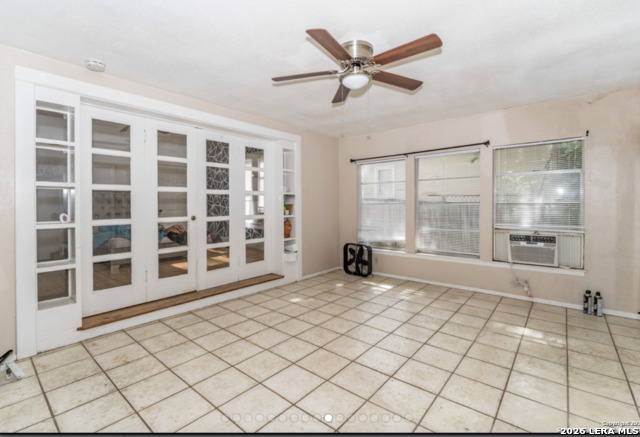 538 W Elsmere Property Photo 17