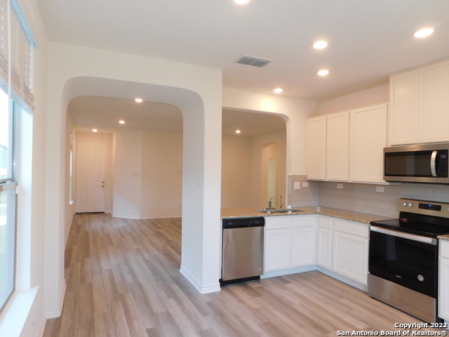 11215 Aristides Property Photo 7