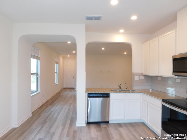 11215 Aristides Property Photo 8