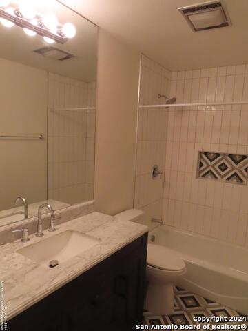 101 Crofton Property Photo 15