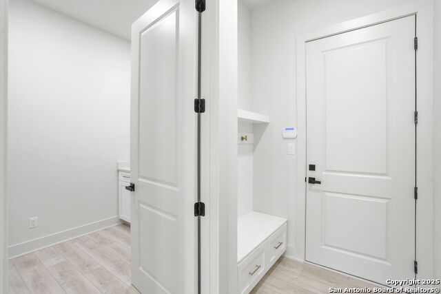 11010 Nina Rdg Property Photo 26