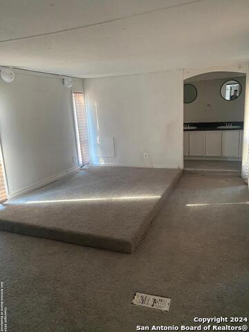 1311 W Hein Rd Property Photo 5