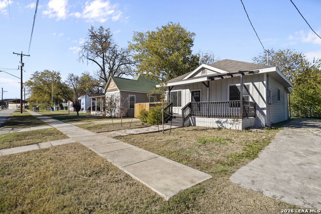 131 Chicago Property Photo 4