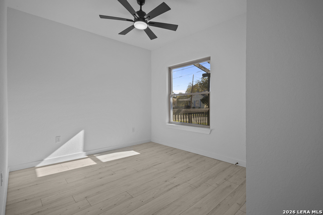131 Chicago Property Photo 18