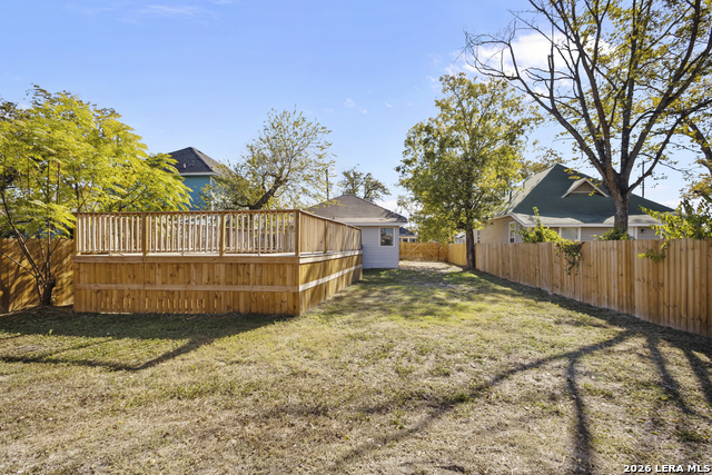 131 Chicago Property Photo 23