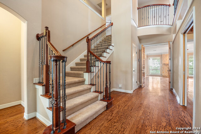410 Cadence Hl Property Photo 2