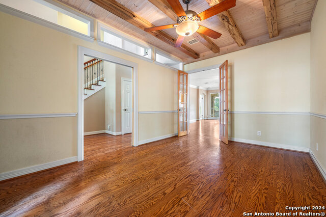 410 Cadence Hl Property Photo 4