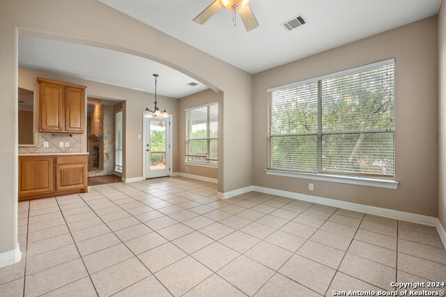 410 Cadence Hl Property Photo 10