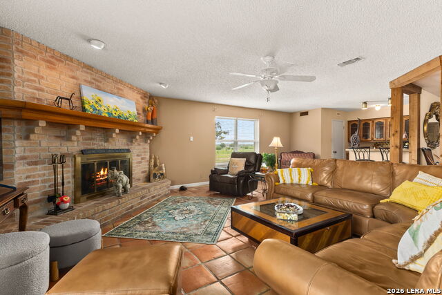 350 Ullrich Property Photo 4