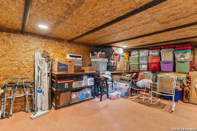 350 Ullrich Property Photo 40