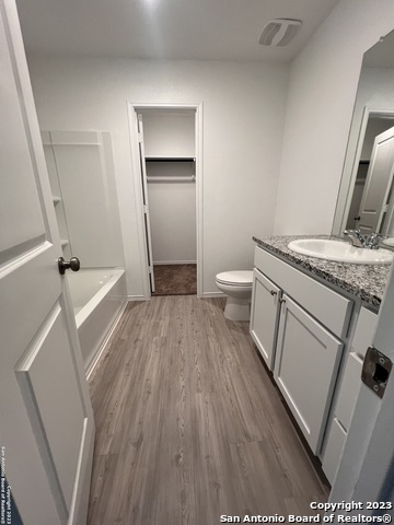 5466 Daphne Path Property Photo 8