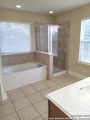 21735 Thunder Basin Property Photo 8