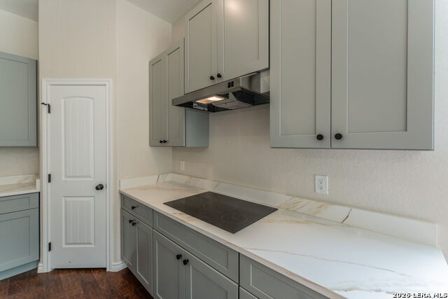 717 Fair Property Photo 9