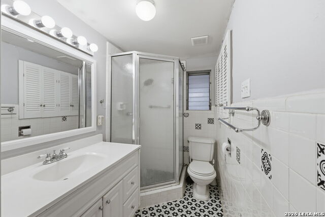 261 E Oakview Pl Property Photo 17