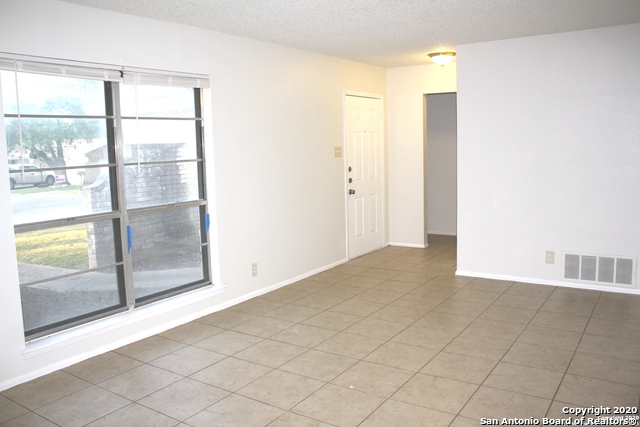 7006 Forest Moss St Property Photo 3