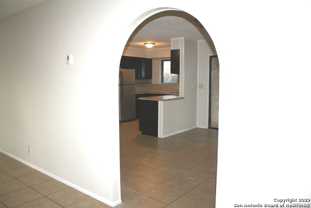7006 Forest Moss St Property Photo 4