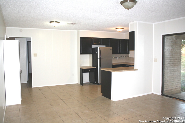 7006 Forest Moss St Property Photo 5