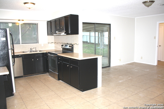 7006 Forest Moss St Property Photo 8