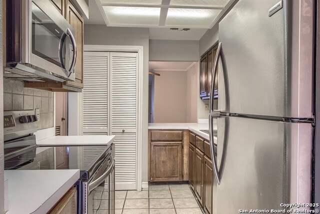 7738 Chambers Rd Property Photo 9