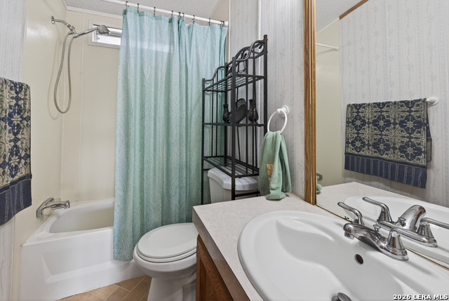 136 Jeanette Property Photo 17