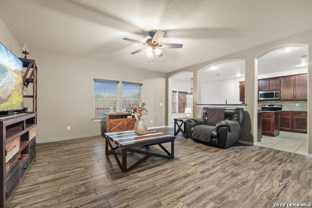 8923 Rainbow Creek Property Photo 2