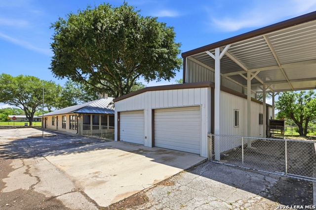 901 Gentilz Property Photo 40