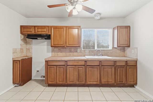 322 W Aviation Blvd Property Photo 16