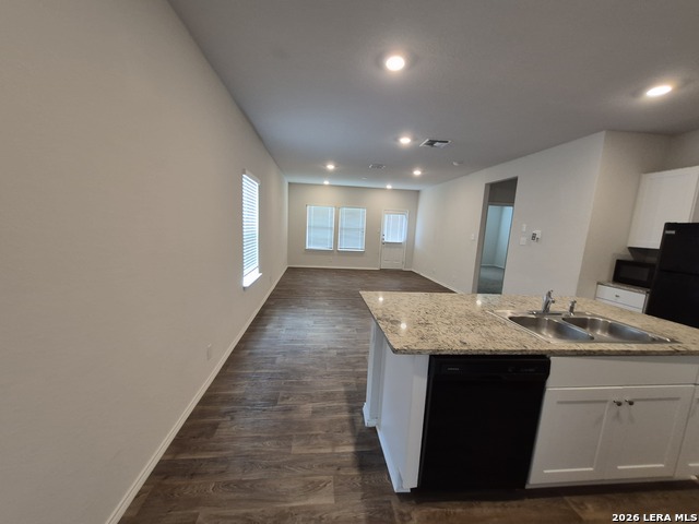 465 Middle Green Loop Property Photo 7