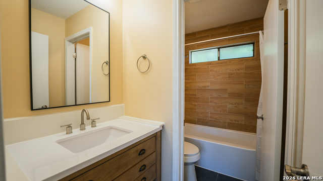 9914 Ardash Ln Property Photo 32