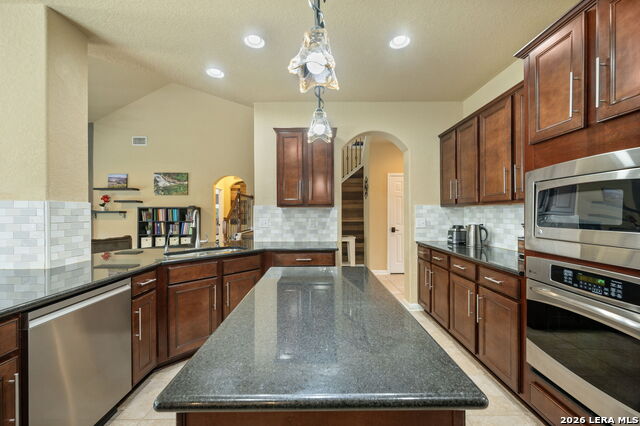 6311 Geranium Property Photo 16