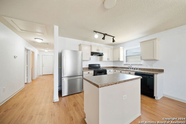 5706 Texas Cyn Property Photo 8