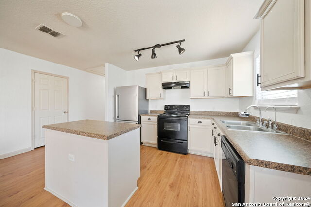 5706 Texas Cyn Property Photo 9