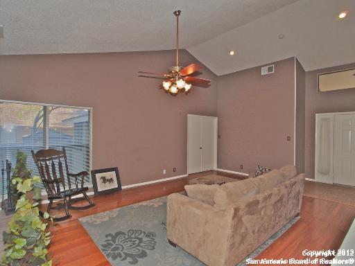 13806 Hunters Hawk St Property Photo 3