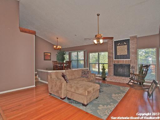 13806 Hunters Hawk St Property Photo 4