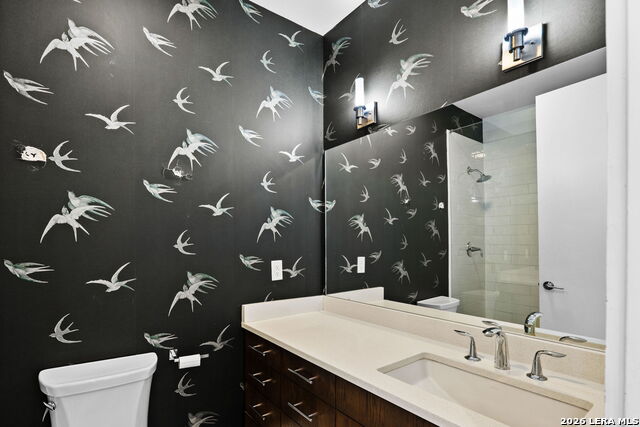 1120 E Quincy Property Photo 10