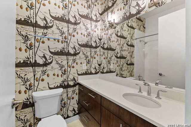 1120 E Quincy Property Photo 24